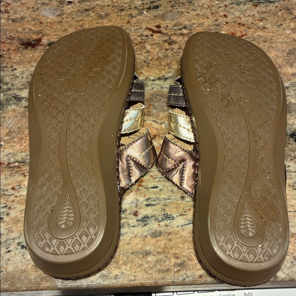 Studio Works Metallic Strappy Sandals-New never worn - Picture 3 of 3